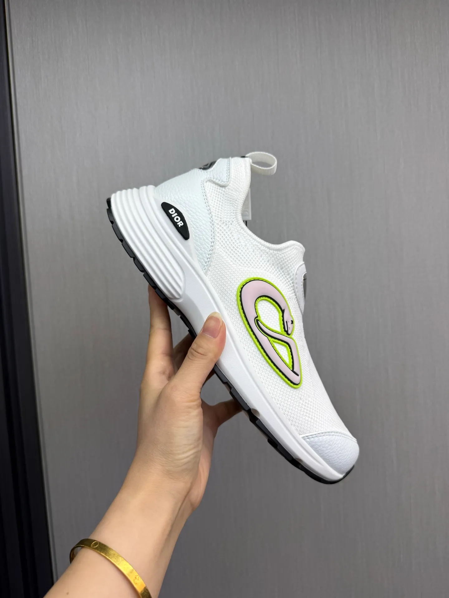 Men's shoes 💰540💰 Dior Dior B30 latest hot model shipped, original 1:1 manufacturing ▪️ Fabric: Original custom fly woven ▪️ Lining: Imported breathable mesh ▪️ Sole: Original molded non-slip outsole ▪️ Size: 38-45 (custom-made 45 non-returnable)